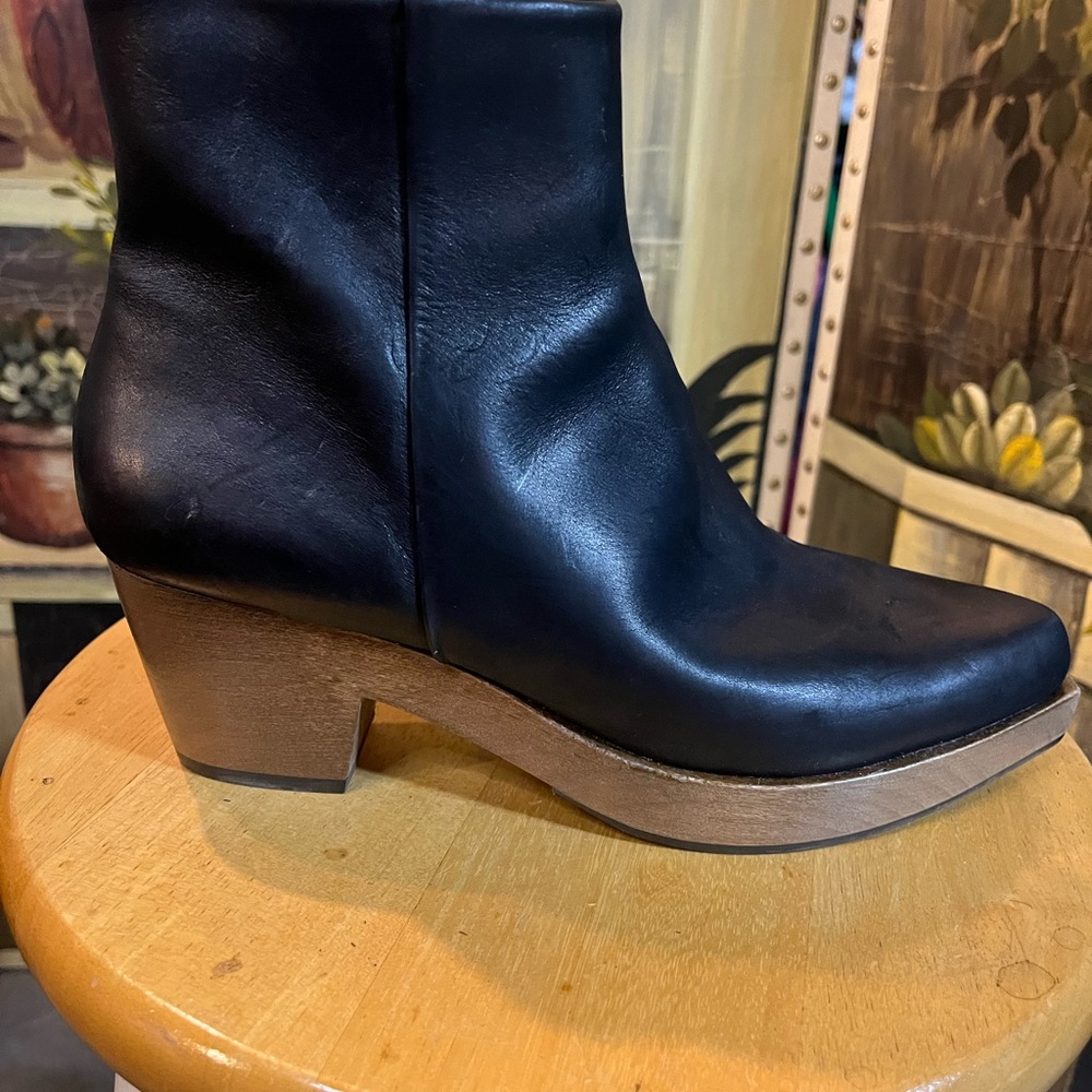 Colclico Comfortable and Cute Blue Leather Heeled Boots